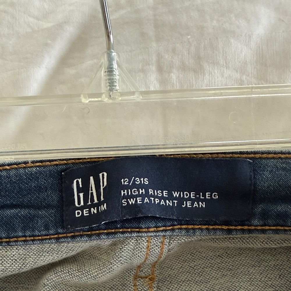 GAP Women's Viral Wide Leg Sweatpants Jeans - Picture 2 of 8